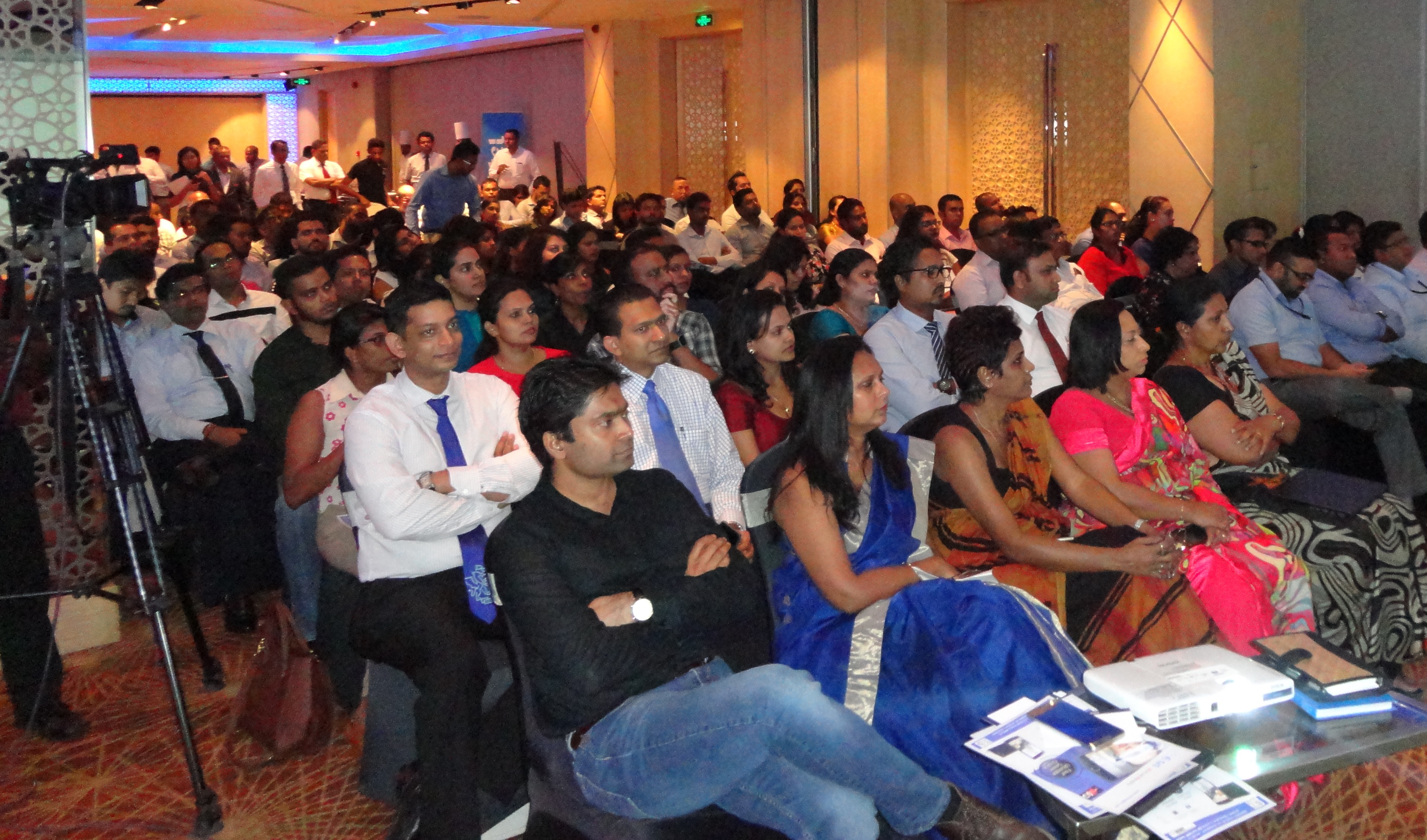 CIM Sri Lanka heralds 2017 with Talking Point series on Marketing Insights